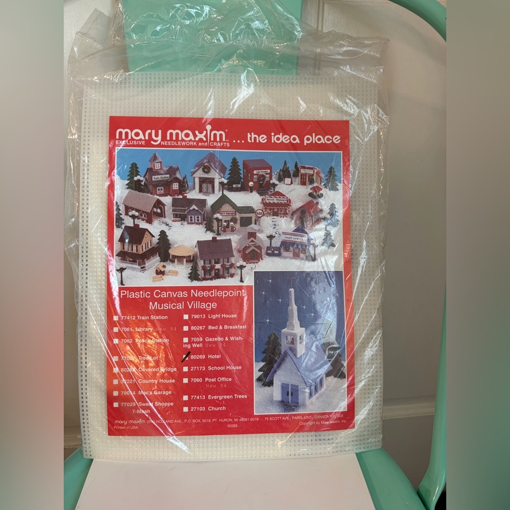 New Vintage Mary Maxim Plastic Needlepoint Musical Village Hotel Kit 80269